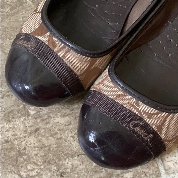 Coach//signature flats - Picture 2 of 7
